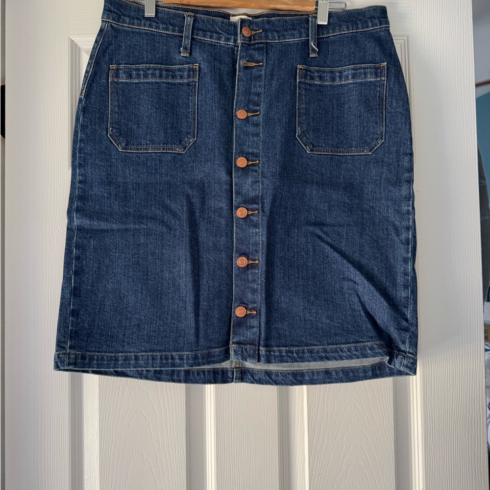J.Crew Denim Button-Front Skirt, size 32 - Picture 2 of 3